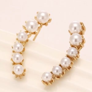 Pearls Inlaid Peasecod Shape Fashion Ear Studs - Golden
