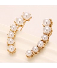 Pearls Inlaid Peasecod Shape Fashion Ear Studs - Golden
