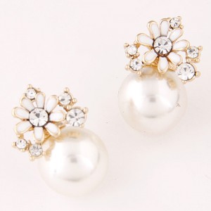 Flower and Rhinestone Embellished Adorable Pearl Fashion Ear Studs - White