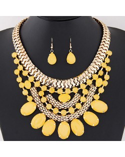 Oval Shape Gems Decorated Golden Snake Chain Necklace and Waterdrop Earrings Set - Yellow