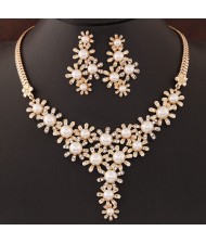 Rhinestone and Pearl Embellished Adorable Chrysanthemum Necklace and Earrings Set - Golden