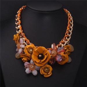 Vivid Sweet Summer Flowers Cluster Design Fashion Necklace - Yellow
