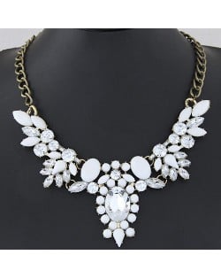 Sparkling Acrylic Gems Floral Pendant Statement Fashion Necklace - White
