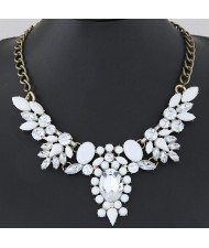 Sparkling Acrylic Gems Floral Pendant Statement Fashion Necklace - White