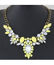 Sparkling Acrylic Gems Floral Pendant Statement Fashion Necklace - Yellow