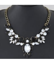 Sparkling Acrylic Gems Floral Pendant Statement Fashion Necklace - Black