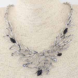 Vintage Peacock Feather Inspired Hollow Design Fashion Necklace - Silver