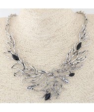 Vintage Peacock Feather Inspired Hollow Design Fashion Necklace - Silver