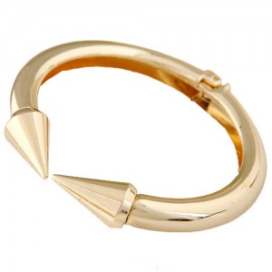 Punk Bold Style Rivets Design Golden Fashion Bangle