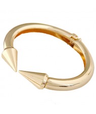 Punk Bold Style Rivets Design Golden Fashion Bangle