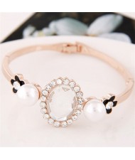 Rhinestone Inlaid Twin Pearls with Cute Flowers Design Golden Fashion Bangle - White