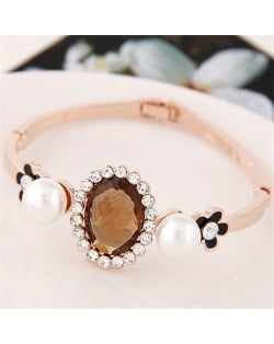 Rhinestone Inlaid Twin Pearls with Cute Flowers Design Golden Fashion Bangle - Champagne