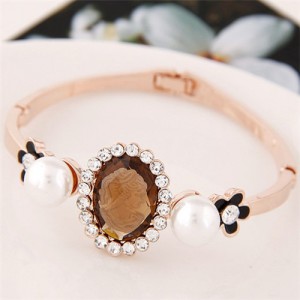 Rhinestone Inlaid Twin Pearls with Cute Flowers Design Golden Fashion Bangle - Champagne