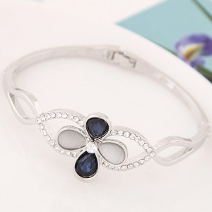 Czech Rhinestone Inlaid Delicate Four-leaves Clover Fashion Alloy Bangle - Silver
