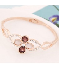 Czech Rhinestone Inlaid Delicate Four-leaves Clover Golden Alloy Bangle - Brown