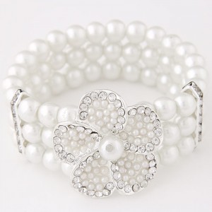 Graceful Flower Decorated Pearl Fashion Bracelet