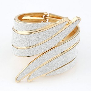 Punk Fashion Dull Polish Angel Wing Bangle - Silver