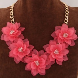 Dimensional Summer Graceful Flowers Cluster Design Fashion Necklace - Rose