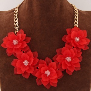 Dimensional Summer Graceful Flowers Cluster Design Fashion Necklace - Red
