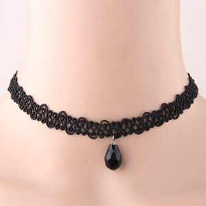 Black Waterdrop Gem Pendant with Weaving Pattern Lace Fashion Necklet
