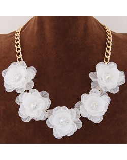 Sweet Summer Flowers Statement Fashion Necklace - White