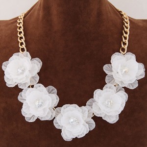 Sweet Summer Flowers Statement Fashion Necklace - White