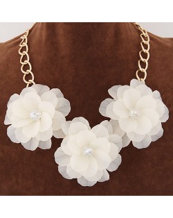Graceful Triple Flowers Design Statement Fashion Necklace - White