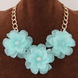 Graceful Triple Flowers Design Statement Fashion Necklace - Sky Blue