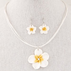 Prosperous Peach Flower Rope Fashion Necklace and Earrings Set - White
