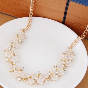Korean Spring Fashion Sweet Tiny Flowers Golden Necklace - White